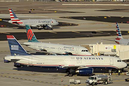 US Airways Airbus A320-232 N650AW, American Airbus A319-132 N838AW, American Airbus A320-232 N679AW, Phoenix Sky Harbor, January 8, 2016